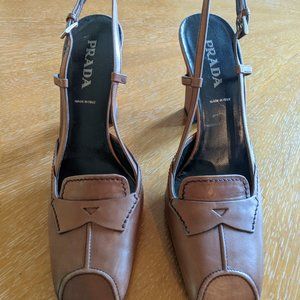 In excellent condition classic Prada block slingback heels